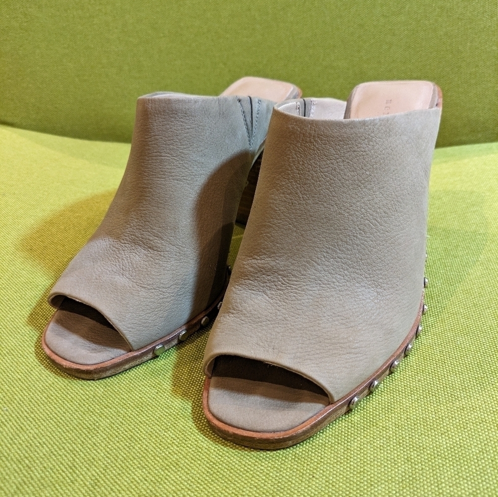 Mercer Edit Taupe Leather Mule Sandals Peep Toe Slip-On Heels Size 7.5